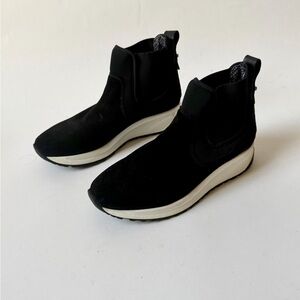 Aquatalia Black and White Ankle Chelsea Sneaker Boots 8